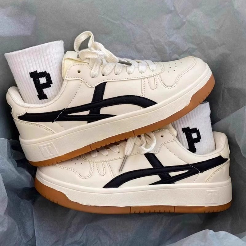 Retro Low Top Thick Sole Lace Up Casual Sneakers