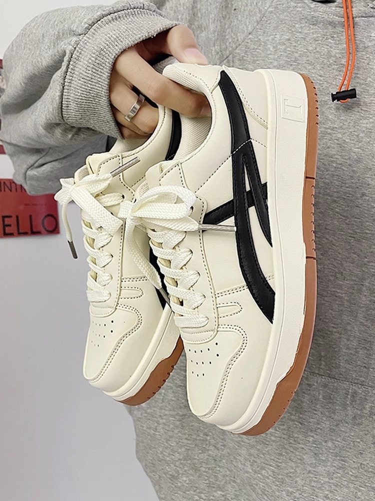 Retro Low Top Thick Sole Lace Up Casual Sneakers